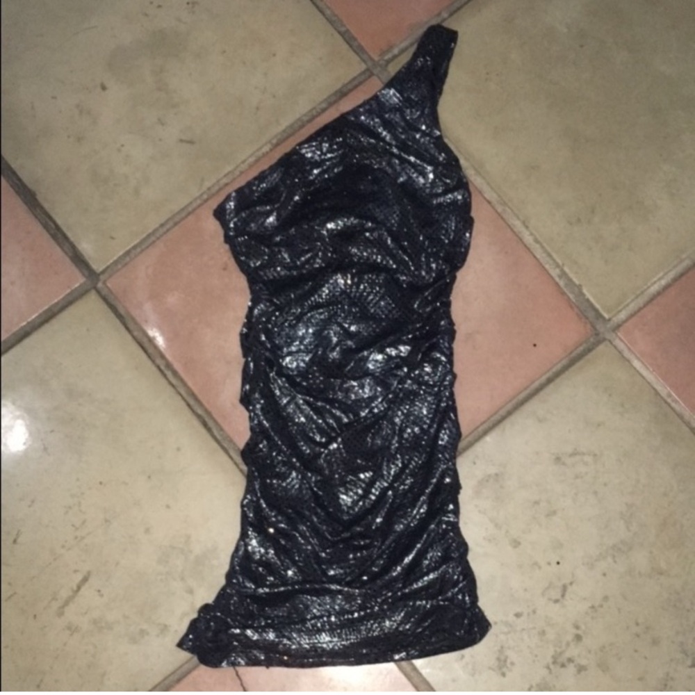 Stunning Birthday dress one shoulder black silver - Picture 5 of 6